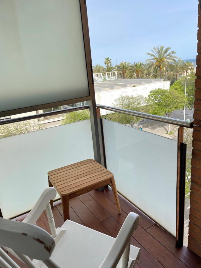 Apartment With Sea Views Next To The Beach Of Mar Bella Barcelona Kültér fotó